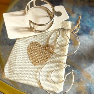 Banana Republic silver set